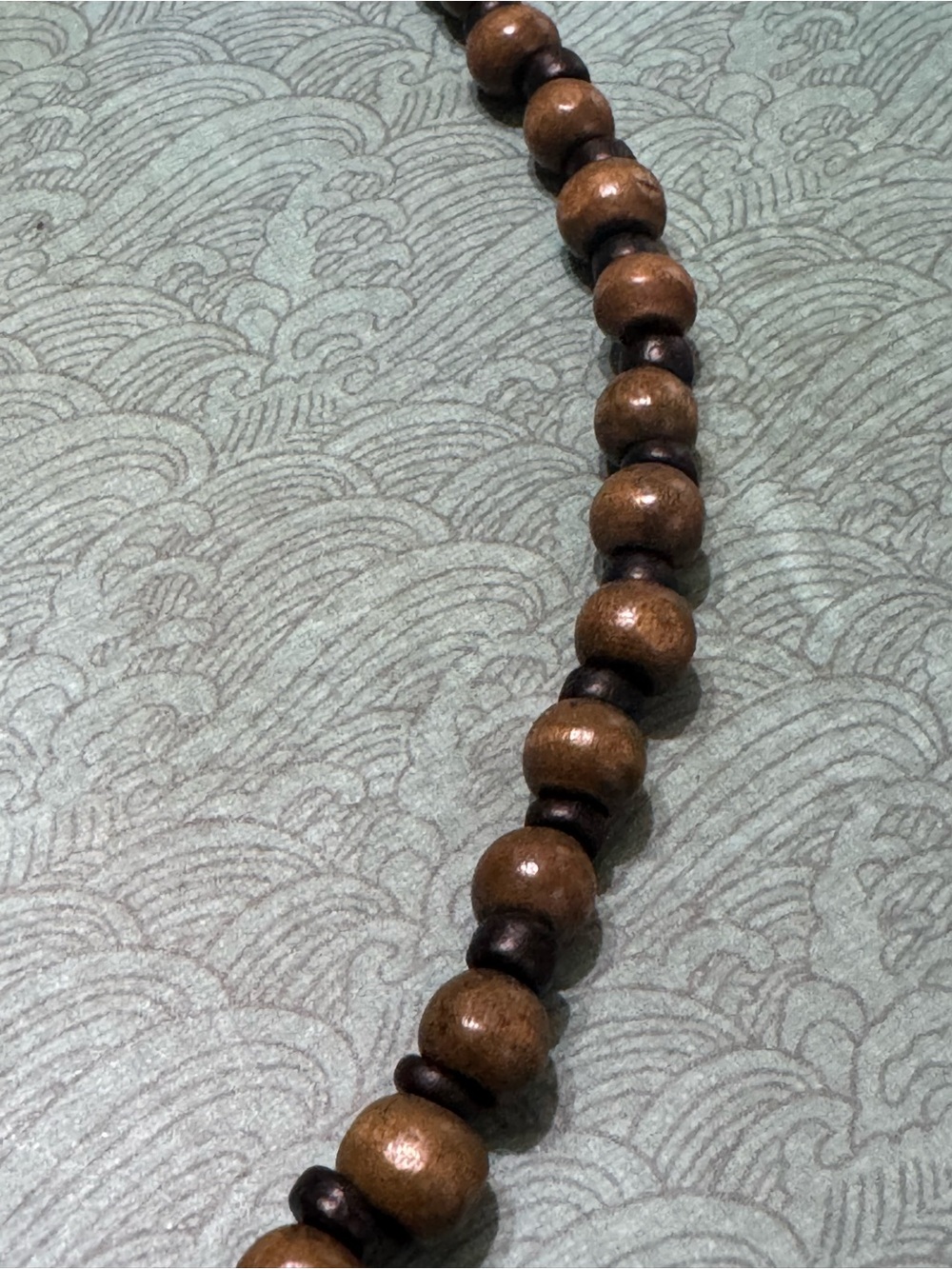 COCONUT NECKLACE - Picture 3 of 8
